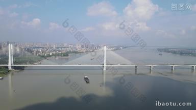 航拍湖北荆州长江大桥跨江大桥